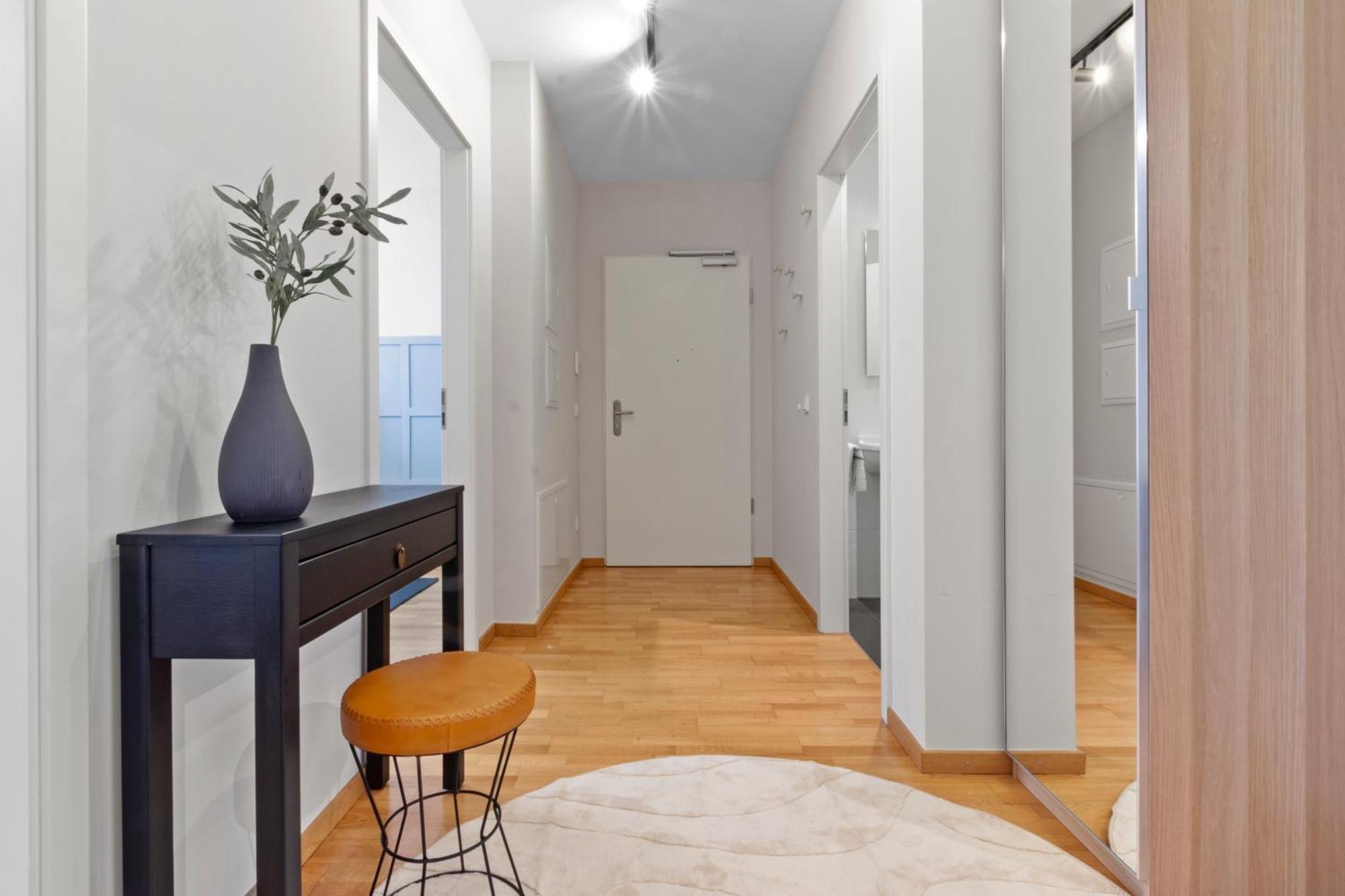 Flatista Homes - Nymphenburg Apartment München